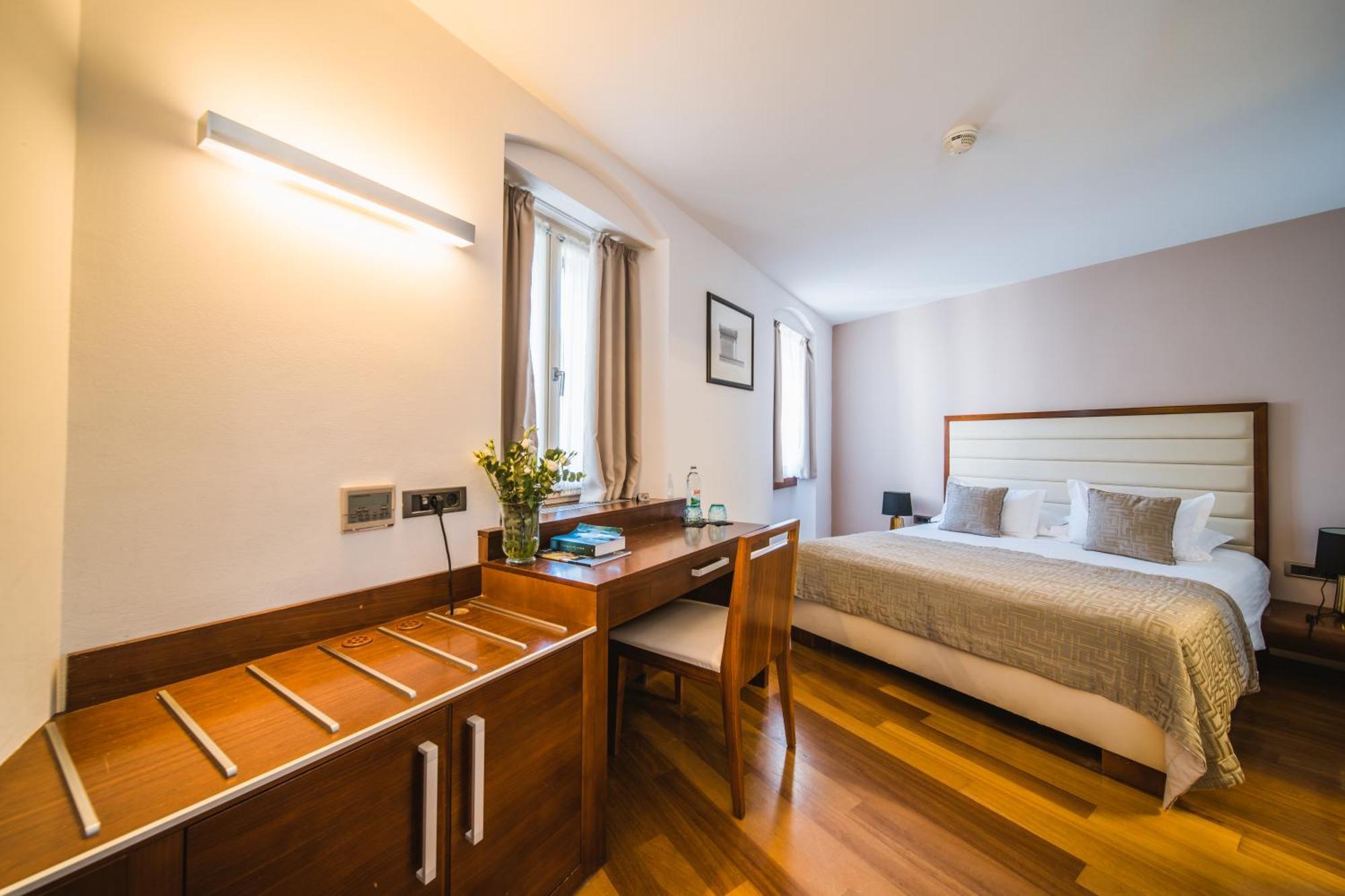 Hotel Vestibul Palace & Villa - Small Luxury Hotels Of The World Сплит Экстерьер фото