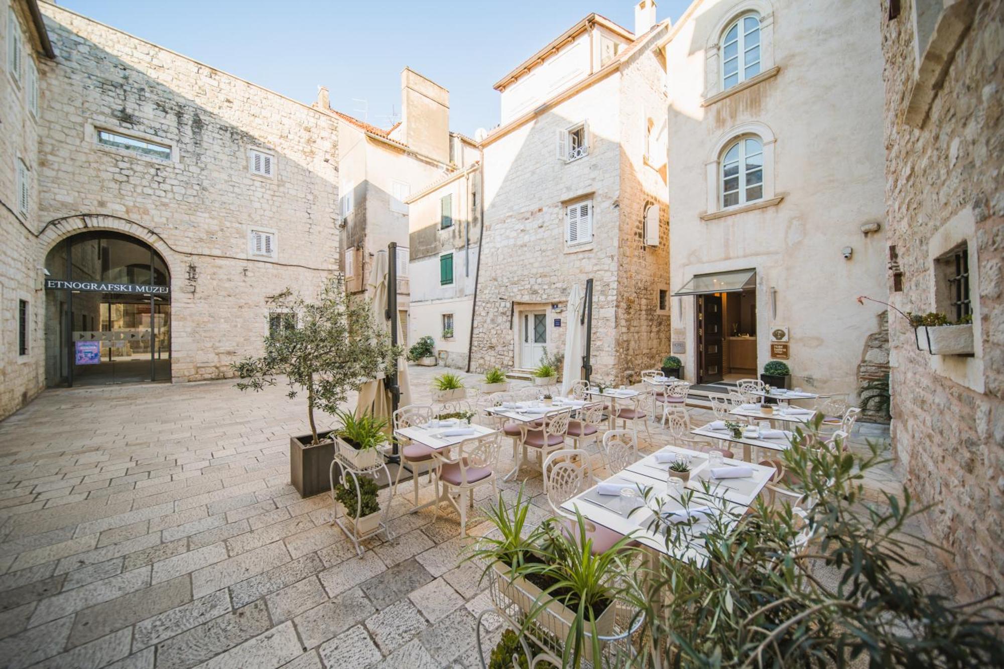 Hotel Vestibul Palace & Villa - Small Luxury Hotels Of The World Сплит Экстерьер фото